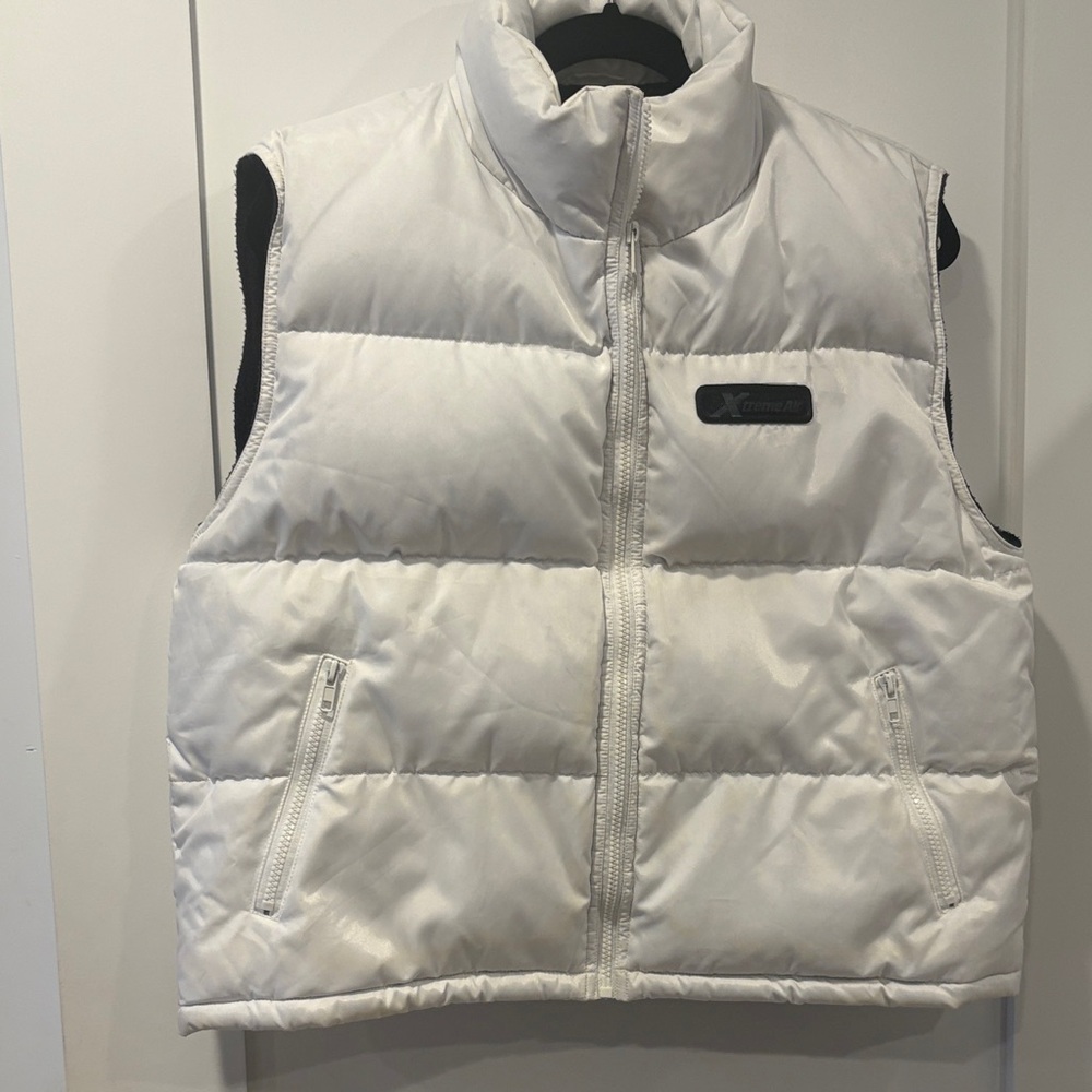 White Puffer Down  Vest